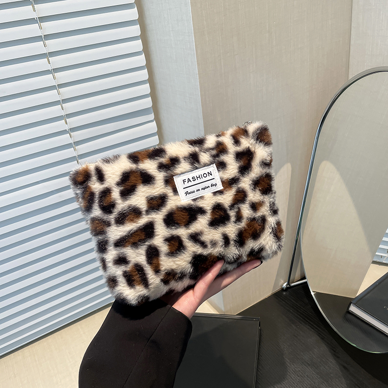 Sac de maquillage en peluche i - Beauty Makeup Women avis et prix
