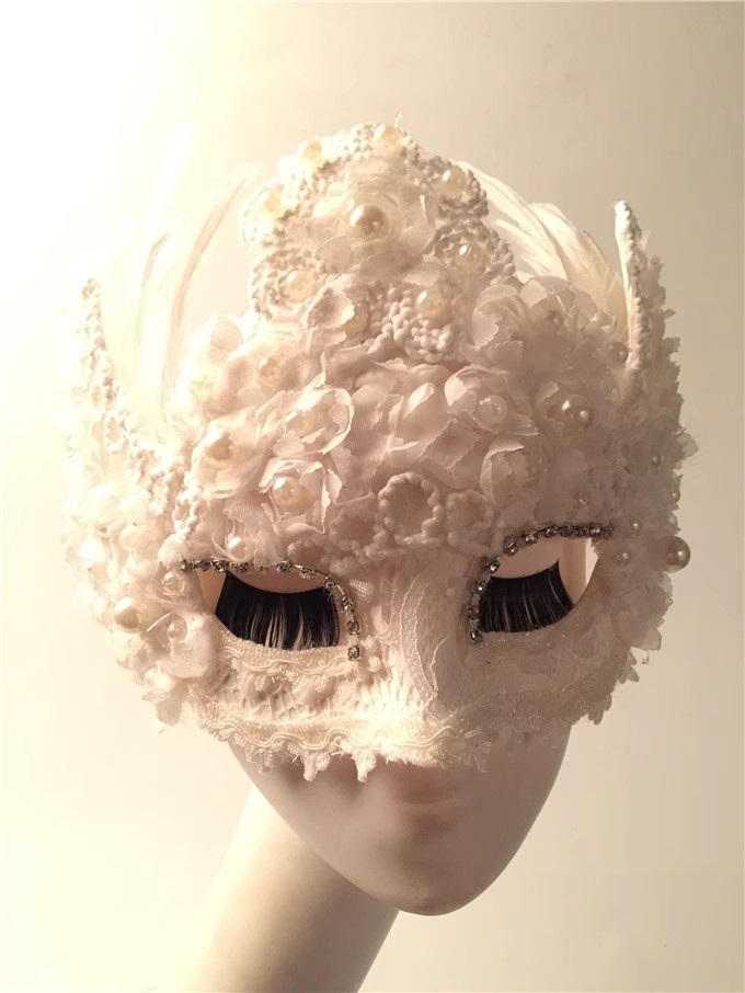 Masque en dentelle de plumes b - Beauty No Makeup avis et prix